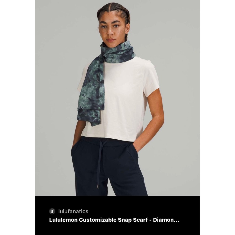 Lululemon Customizable Snap Scarf Diamond Dye Silver Blue Tidewater Teal Gray
